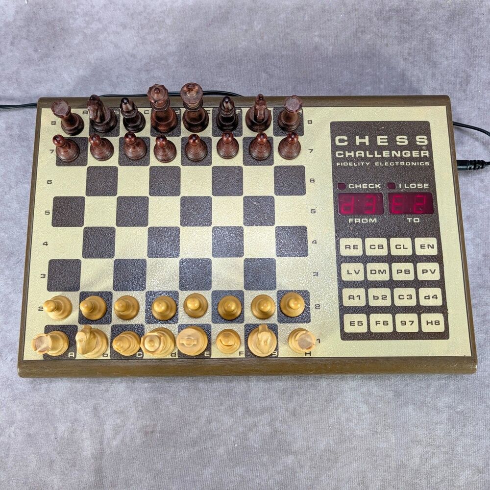 Vintage Fidelity Electronics Chess Challenger 7 Model BCC Board Game With Manual